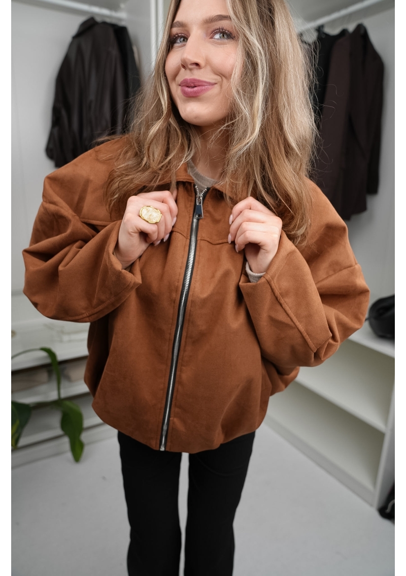 KURTKA OVERSIZE BOMBER Z IMITACJI ZAMSZU