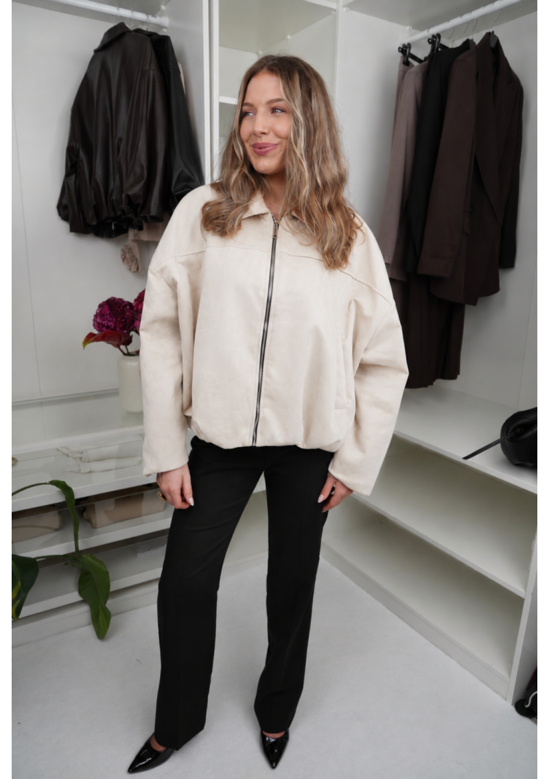 KURTKA OVERSIZE BOMBER Z IMITACJI ZAMSZU