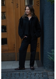 CZARNY KOMPLET DRESOWY OVERSIZE – BLUZA I SPODNIE