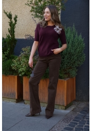 SWETER Z KWIATOWĄ APLIKACJĄ