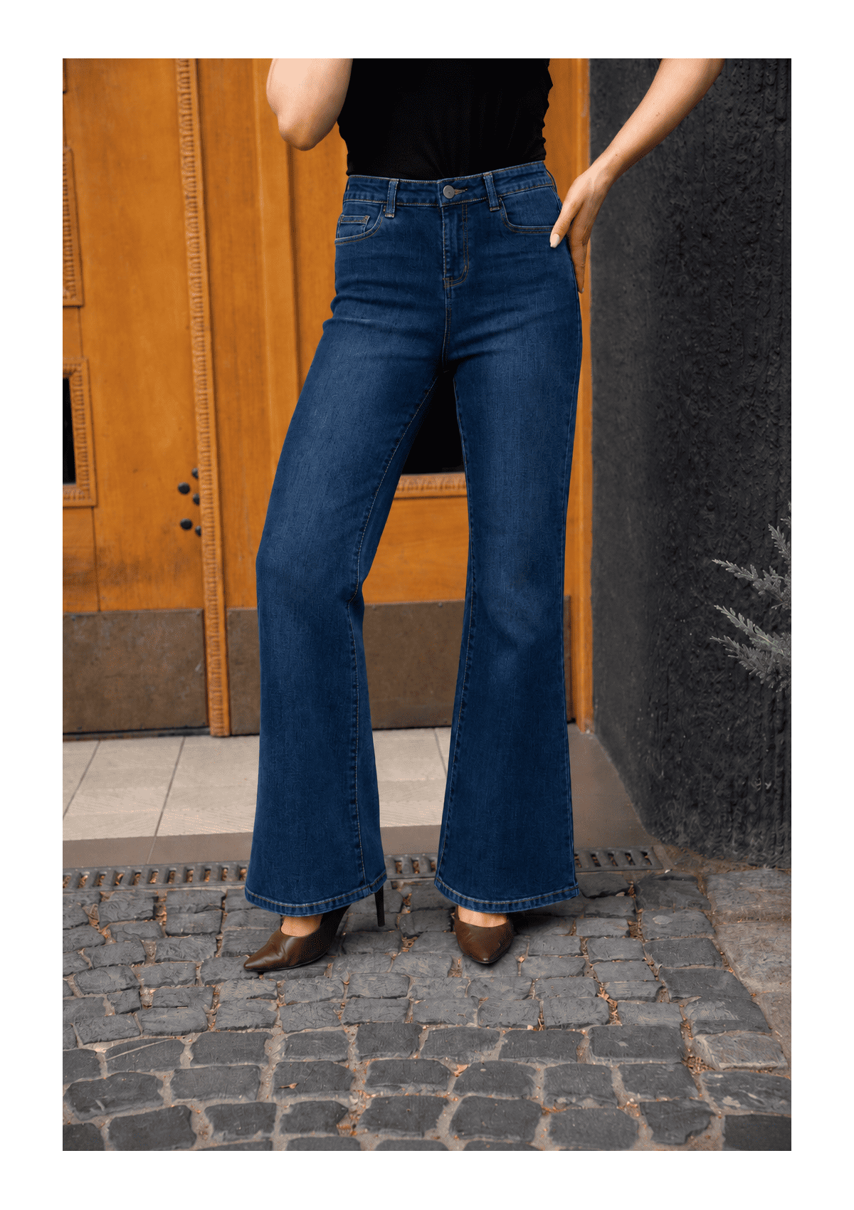 JEANSY FLARED Z WYSOKIM STANEM PUSH UP DZWONY
